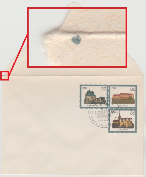 MP-A: Markierungspunkt links an der Klappe